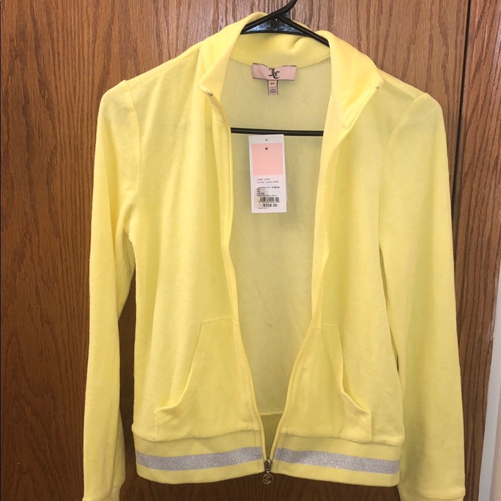 Get ready for spring in Citrine!!! 🍋